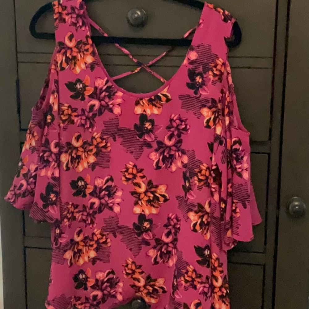 Floral Cold Shoulder Top